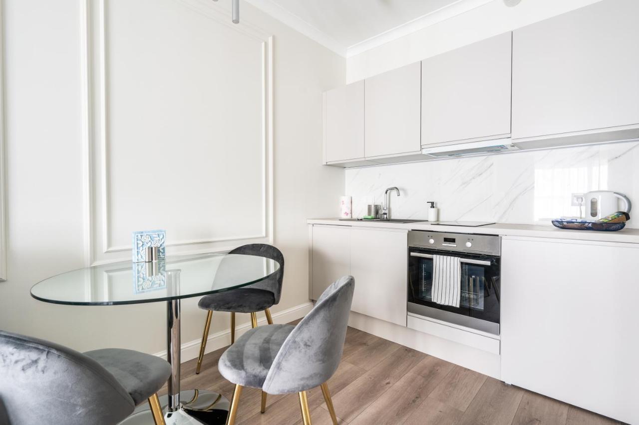 Butas Apartament Mennica - Chic